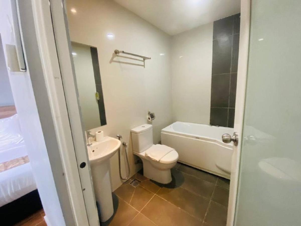 Family Suite Jacuzzi