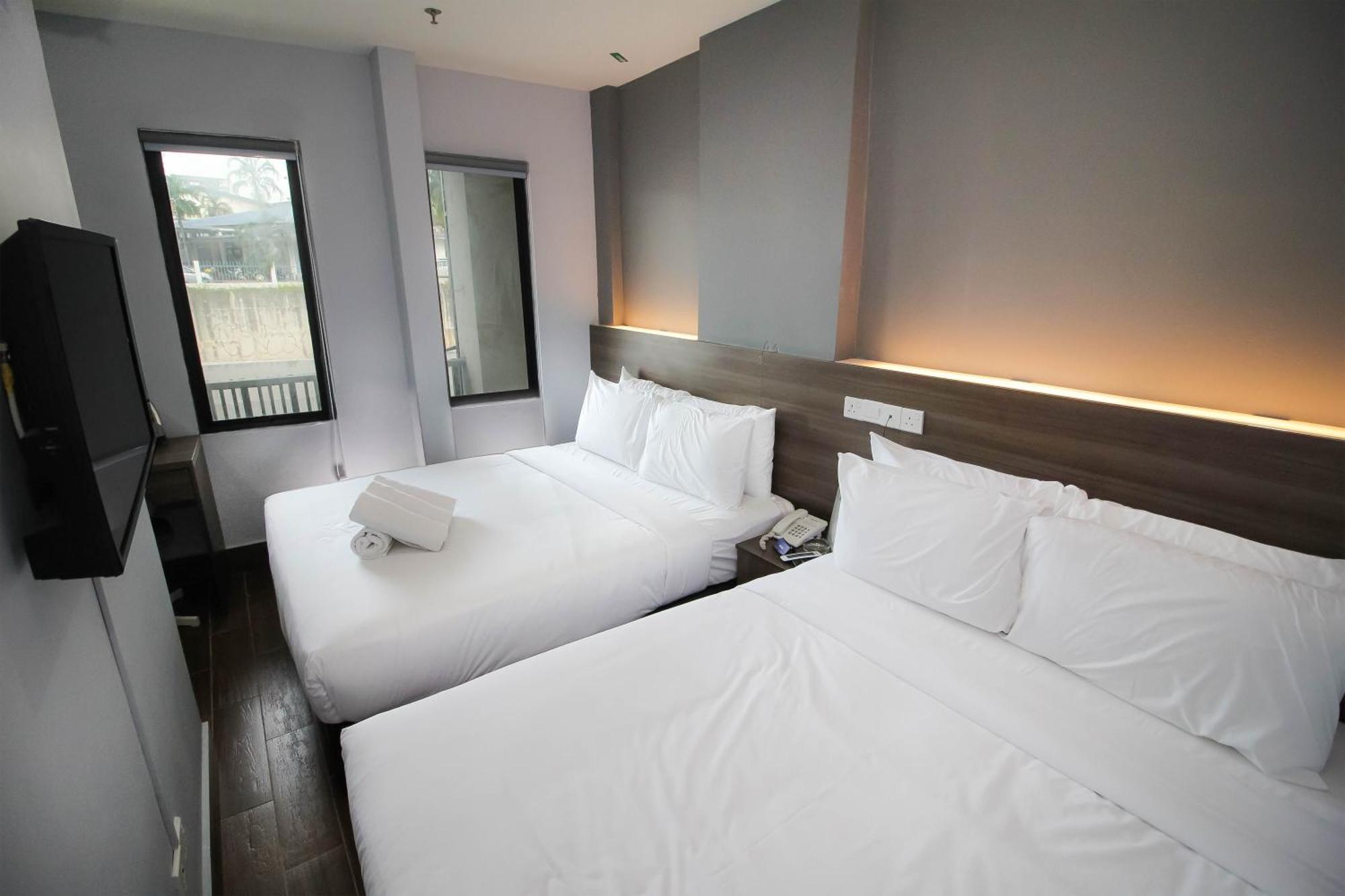 Family Suite Jacuzzi